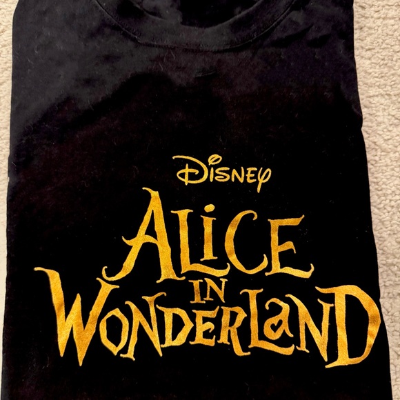 Disney’s Alice in Wonderland Black T-Shirt. Size Large. - Picture 1 of 2